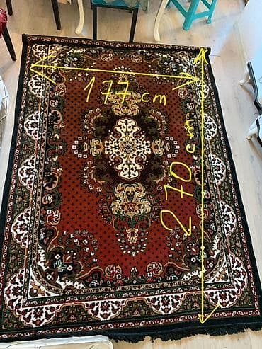 antika: Xalça – klassik şərq üslubunda, ortası medalyon naxışlı. Ölçü: 177 x — 1