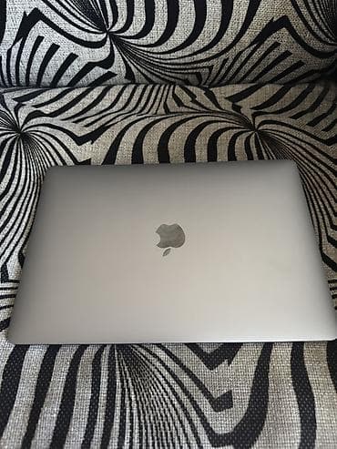 Apple macbook air M1 Pil 100% Yeni alınıb 4-5 aydır. Xanım işlıdib