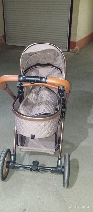 Modullu arabalar: Çıxarıla bilən beşikli araba, Yaş: <1 ay — 1