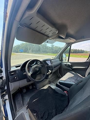 diffuser satisi: Mercedes-Benz Sprinter mikroavtobus Xüsusiyyətlər: - Kuzov: Uzadılmış — 2