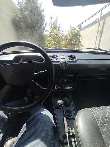 araba motoru: VAZ (LADA) 2106: 1.6 l | 1998 il 253800 km Sedan — 6