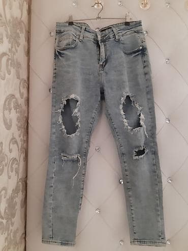 Model: Cins şalvar Təsvir: Açıq boz rəngdə, yüngül yuma effektli