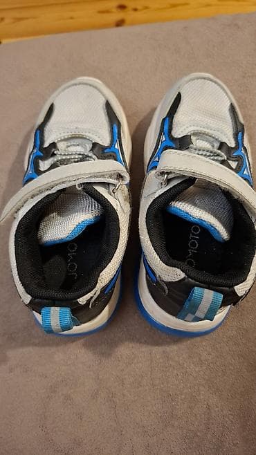 ayaggabı: 28,29, 31 razmer usaq ayaggabilari. her biri Moskvadan alinib ve cox — 1