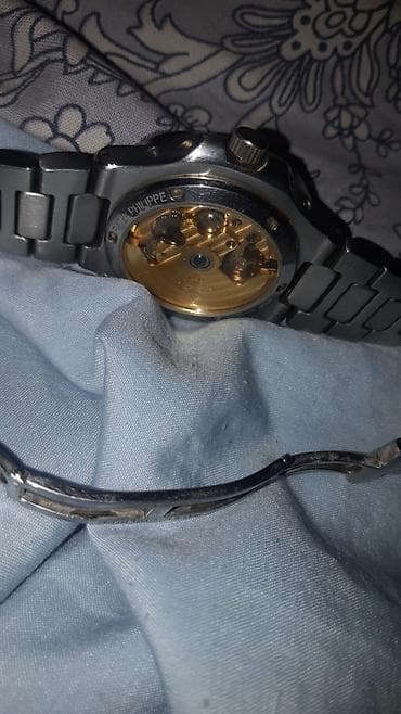 sensor saat: Patek Philippe Nautilus üslubunda mexaniki qol saatı - Korpus və — 2