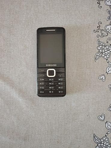 Elektronika: Samsung S5610, < 2 GB Memory Capacity, rəng - Qara, Düyməli — 2