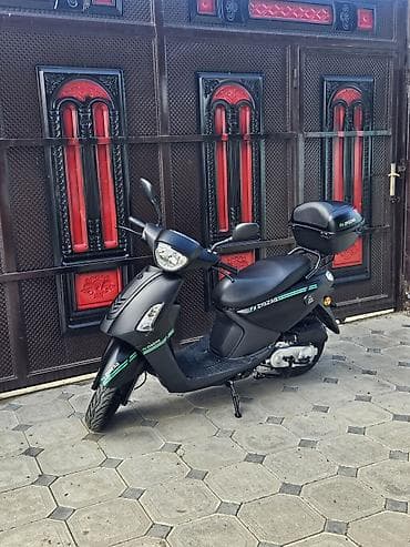 yan güzgü s: ZIGZAG şəhər skuterı - Rəng: mat qara, yaşıl akssent zolaqlar - — 4