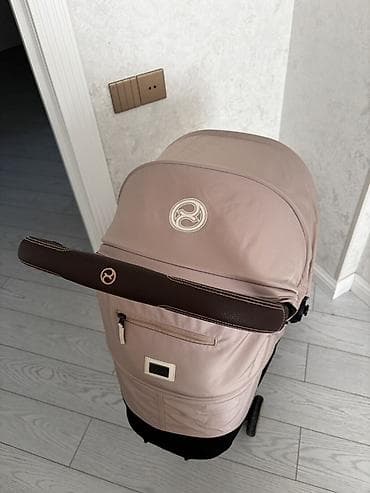 usag kravatlari: Cybex yüngül uşaq arabası - Rəng: pudra-çəhrayı kuza, qızılı çərçivə — 1