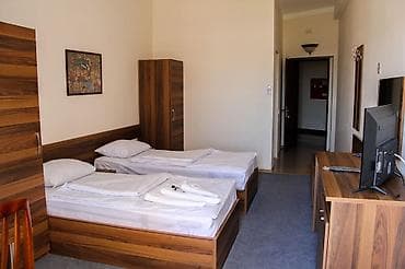 Həyət evləri və villalar: Otel satış!! Obyektin ümumi ərazisi 1.5 hektardi. 3 mərtəbəli obyekt — 8