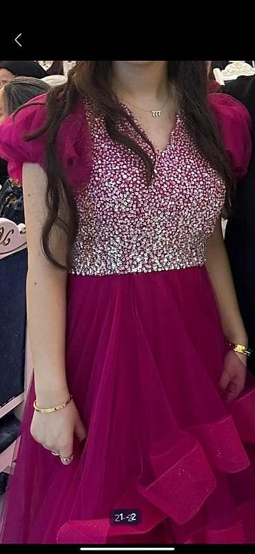 Ziyafət donu, Maksi, S