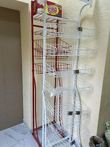 Сеточные витрины: 2- ədəd ag və gırmızı Mağaza üçün metal tel səbətli vitrin rəfləri — 4