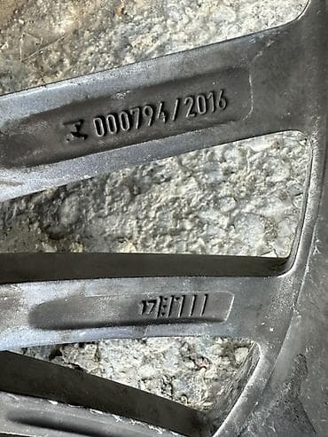 disklər bmw: BMW orijinal yüngül lehimli disklər dəsti - Miqdarı: 4 ədəd Catı — 3