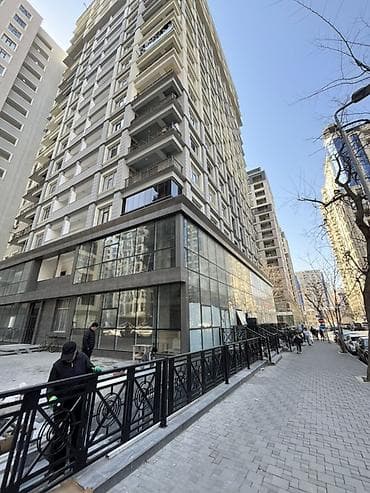 Квартиры: Kommersiya obyekti – vitrinəli yer səviyyəsi sahə Ümumi -3.000 kvadrat — 1