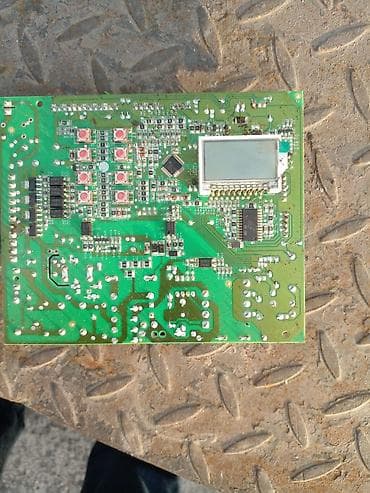 Elektronika: Kombi beyinleri hamsi 300 manat tecili satilir kim istese ededle 30 — 8