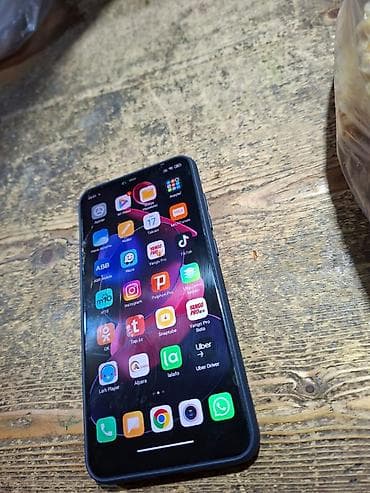 modem xiaomi: Xiaomi Mi 8 Lite, 64 GB, rəng - Qara, 
 Qırıq, İki sim kartlı, Face ID — 2