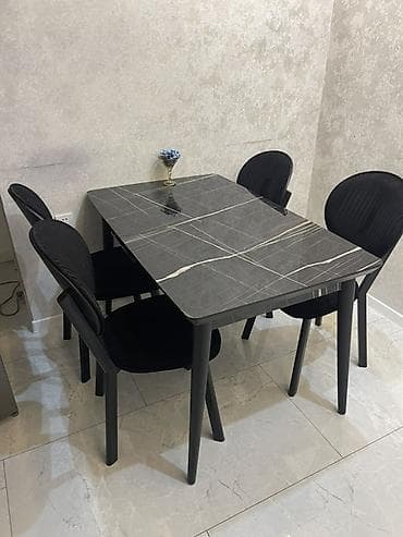 qara parça: Mətbəx üçün, Açılmayan, Dördbucaq masa, 4 stul — 2