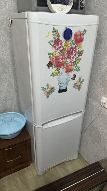 İşlənmiş Indesit Soyuducu Satılır, rəng - Ağ, Dispenserli