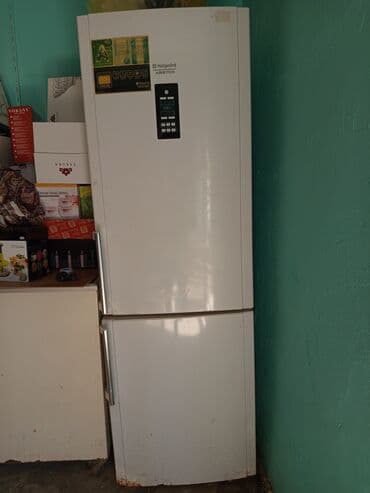 аспиратор для кухни: 2 двери Hotpoint Ariston Холодильник Продажа, цвет - Белый — 1