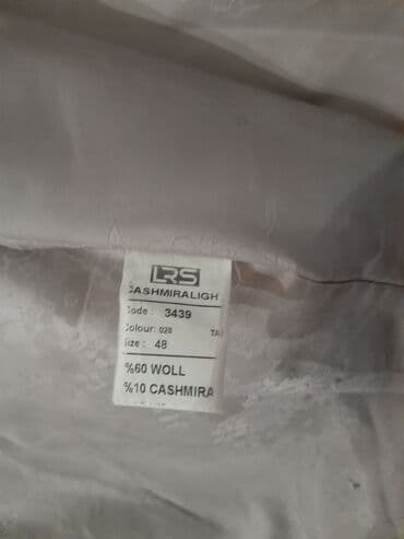 sumqayitda jaket: PALTO (böyük ölçü 48-50). -Qısa palto.( dizə qədər) -Az istifadə — 6