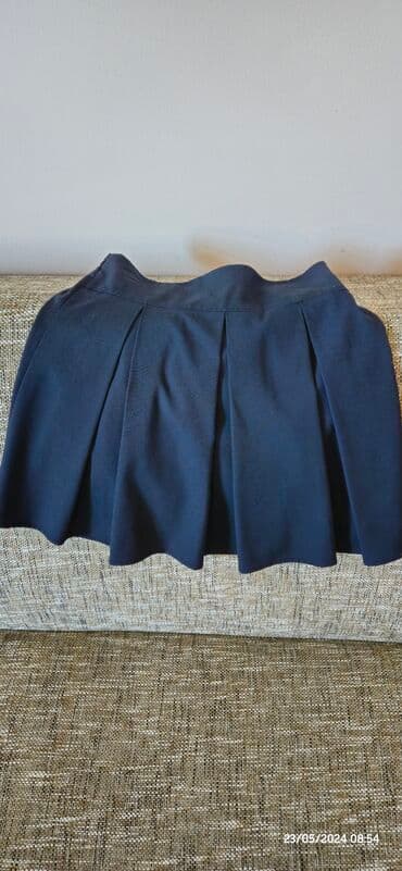 ağ qadın ətəkləri: Defacto ətək. Ölçü - 10-11. Əla vəziyyətdə. Qiyməti - 15 azn — 1