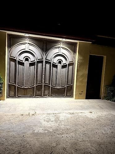 Metall darvaza – dekorativ naxışlı ikiqat qapı - Material: qalın lalafo.az -da Metall darvaza – dekorativ naxışlı ikiqat qapı - Material: qalın