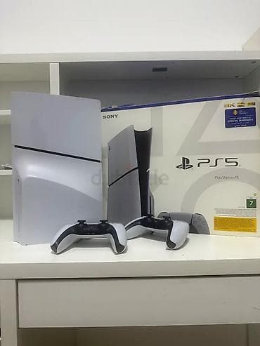 Playstation 5 slim diskli yaxşı veziyyetde şexsi istifade de olub her