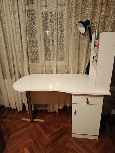 İşlənmiş, Manikür üçün masa lalafo.az -da İşlənmiş, Manikür üçün masa