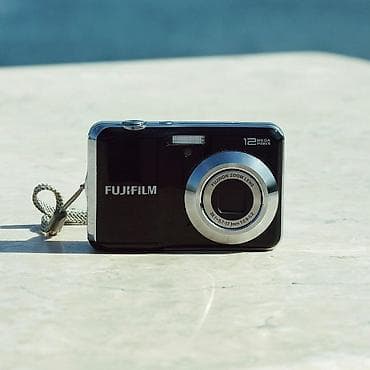 fujitsu laptop computers: Fujifilm fotoaparat. yaddaş kartı, batareya, kabro ustunde verilir — 1