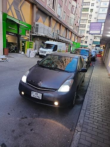 qaz 31 volqa: Toyota Prius: 1.5 l | 2006 il Sedan — 1