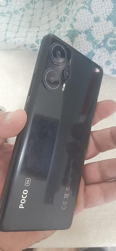 iphone xr 2: Poco rəng - Qara — 4