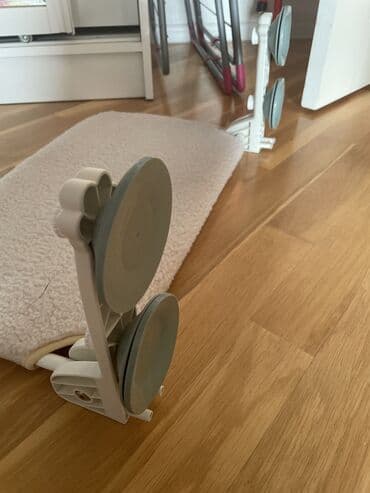 məhşur pişik adları: Pisikler ucun yataq. Suse pencereye yapisir pisiklerin pencere — 1