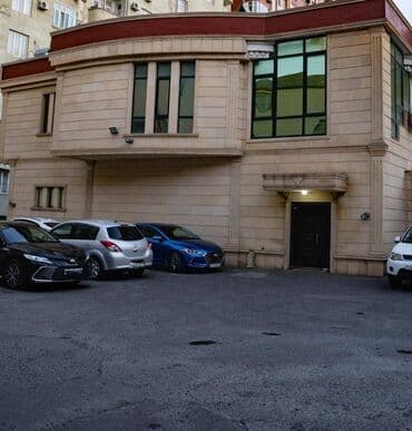 бина аз аренда квартир: 🔥🔥İŞ ADAMLARI ÜÇÜN ƏLA FÜRSƏT!!!Obyekt Icarəyə verilir🔥🔥 📍 Gənclik — 2