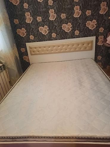 oval masalar: İşlənmiş, Kupe, 4 qapılı Düz dolab, Qarderob, paltar dolabı — 5