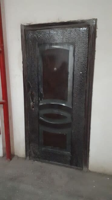 qapi zengi: Dəmir giriş qapısı - Material: qalın metal konstruksiya, möhkəm — 1