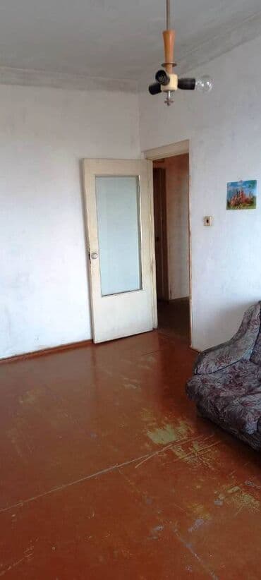 savalanda evler: Bakı, 3 otaqlı, Köhnə tikili, 70 kv. m — 2