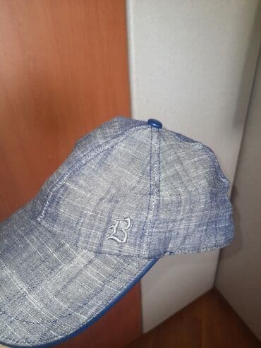 qadınlar üçün toxunma papaqlar: Brioni kepka 120 manata alinib — 1