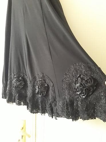 qadin paltar: Qara ətək – zərif krujeva və güllü bəzəkli - Rəng: klassik qara - — 1