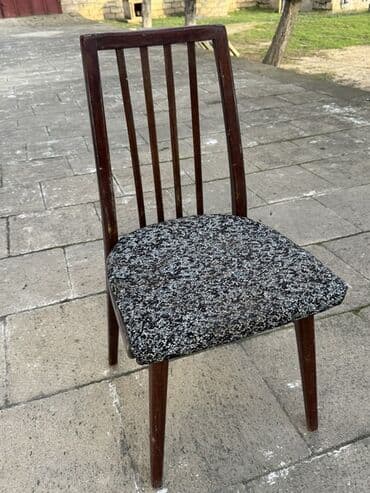 Taburetlər: Qonaq otağı üçün, İşlənmiş, Qatlanmayan, Stul — 1