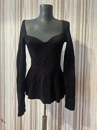 Ela veziyyetdedir hec geyinilmeyib