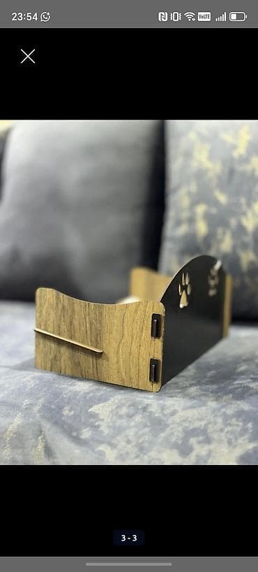 ev heyvanı: İki qablı ev heyvanı yemliyi, yenidir tecili satilir. 10manat son — 3