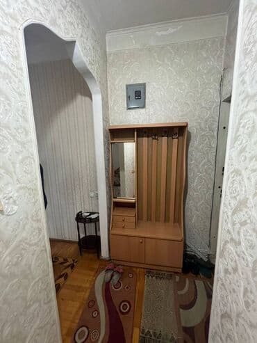 2 otaqlı mənzil vasitəçisiz: Bakixanov qesebesi,Bakixanov Mall nan uzbeuz 5 mertebeli binanin 4 cu — 6