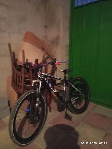 sederek velosipedler: Dağ/şəhər üçün universal velosiped Xüsusiyyətlər: - Alüminium — 8