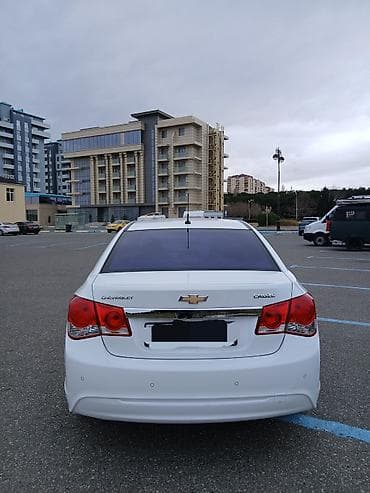 yan guzguler: Chevrolet Cruze: 1.8 l | 2014 il 218888 km Sedan — 6