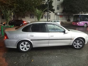 opel ascona: Opel Vectra: 1.8 l | 1997 il 337000 km Sedan — 7