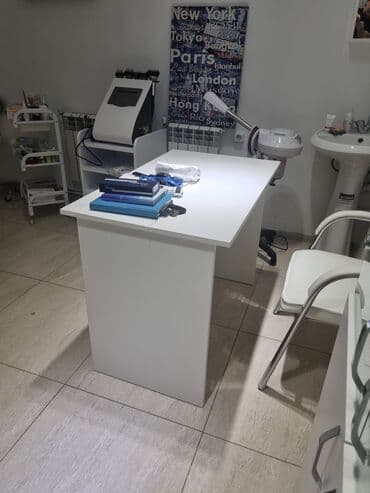 pirat desti: Həkim üçün oturacaq və qabaq stolu sadə çəkməcəsiz Bütün modellərdə — 2