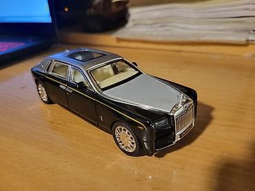 Rolls Royce Phantom 1:28 Masaüstü kolleksiya modeli - Metal korpus - at lalafo.az Rolls Royce Phantom 1:28 Masaüstü kolleksiya modeli - Metal korpus -