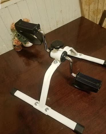 mini kompüterlər: Mini pedal trenaşoru – masaüstü/yerüstü istifadə üçün.Boşh boşh — 1