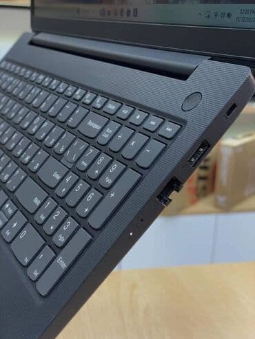 lenovo ideapad 330: Lenovo noutbuk – 15.6" ekranlı, tam ölçülü rəqəmli klaviatura və — 3