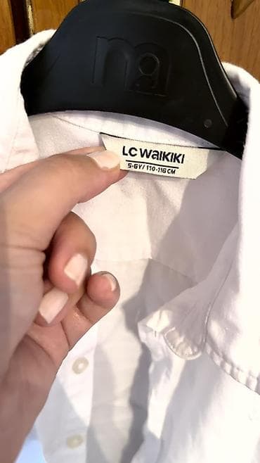 ayaqab: LC Waikiki uşaq köynəyi - Model: klassik ağ düyməli köynək - — 2
