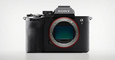 sony 2500: Sony α7 V (E-mount) tam kadr güzgüsüz fotoaparat gövdəsi — 1