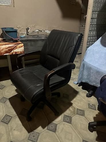 Təkərli, Qolları tənzimlənmir, Dəri